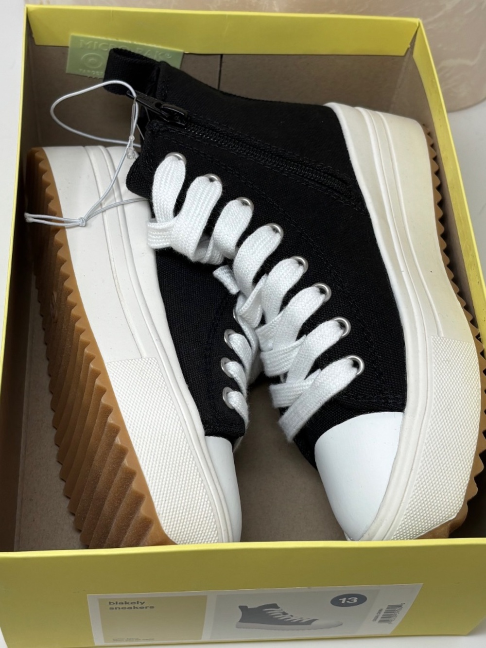 Art Class Kids Size 13 Blakely High Top Sneakers Shoes Black White Side Zips - Picture 2 of 8